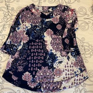 Multicolored Tunic with Three-Quarter Length Sleeves.